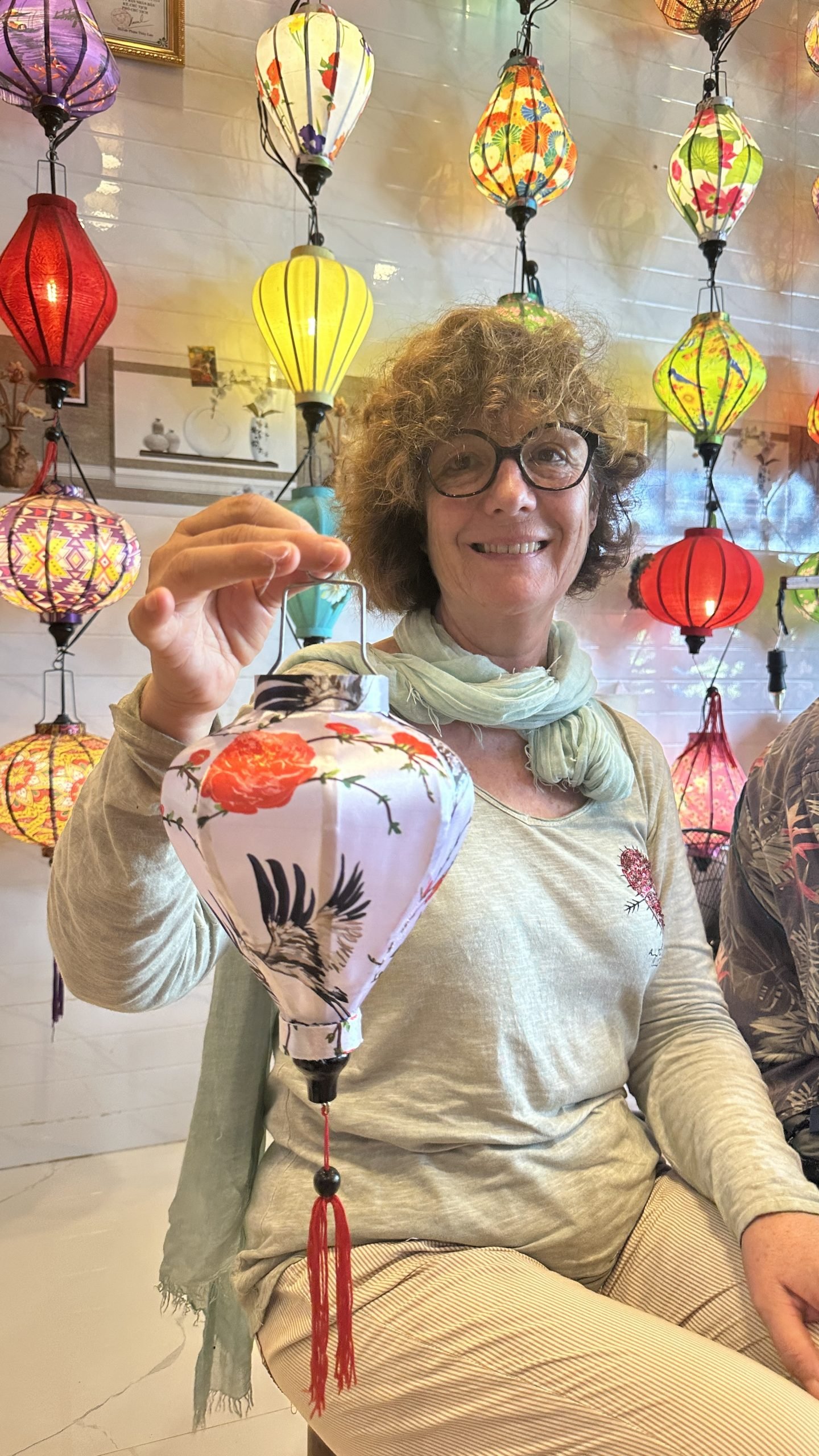 Easy and relaxing lantern making class suitable for older adults