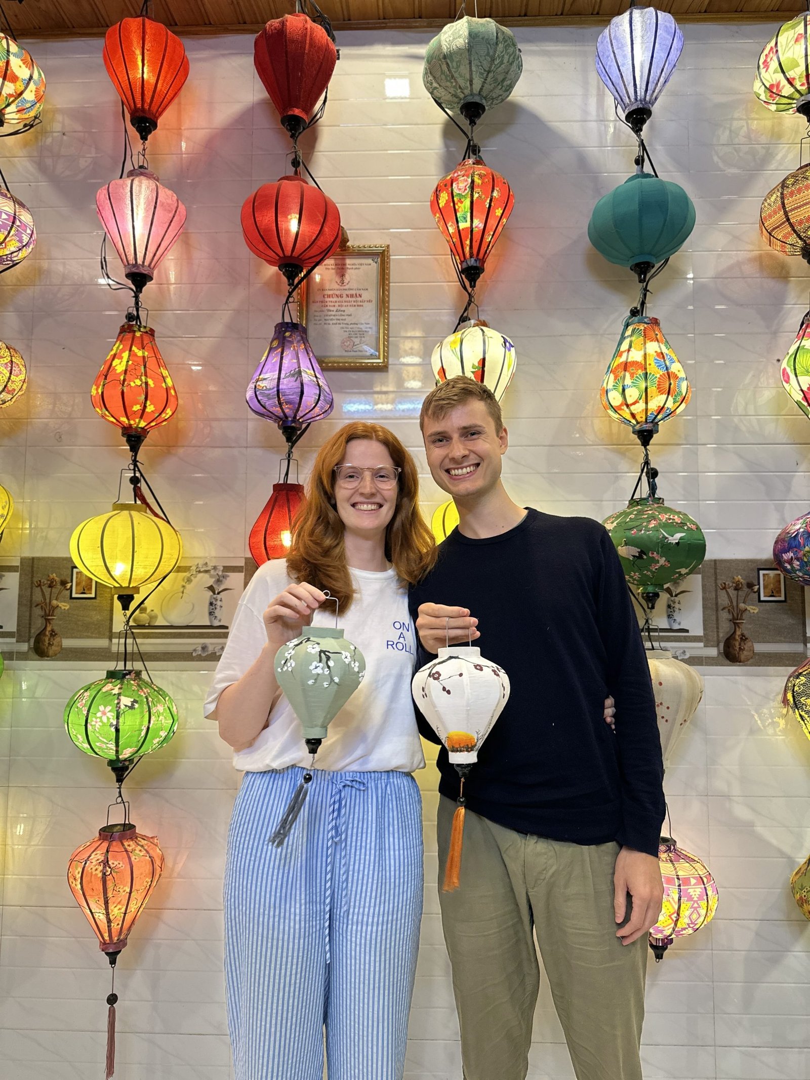 Lantern making class suitable for couples